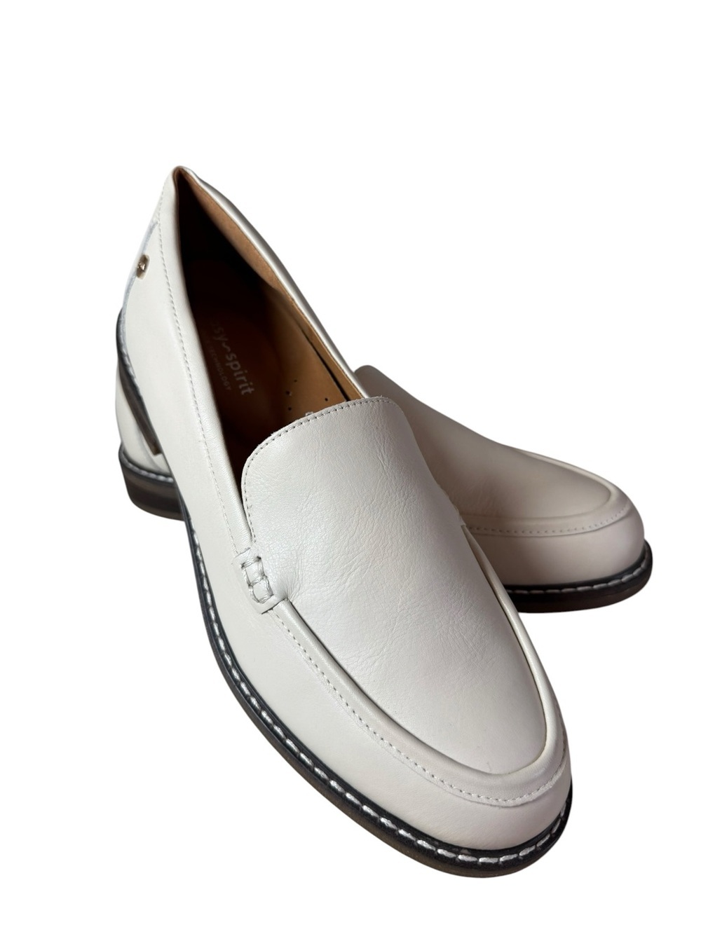 NWOT Easy Spirit Jaylin Cream Leather Slip-On Loafers Size 9